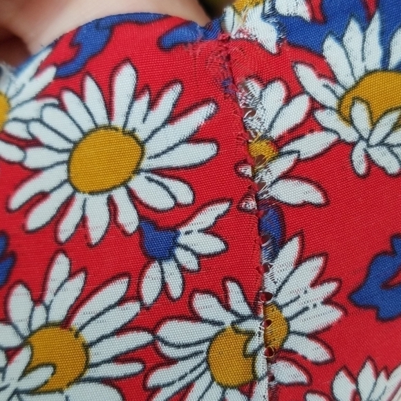 Daisy Pinkyotto Anthropologie  Scalloped Tank top - Picture 7 of 7